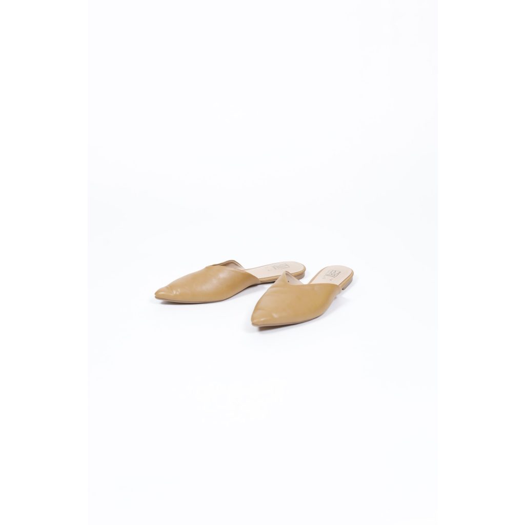 Amazon Light Brown Women’s Pleather Classic Slips