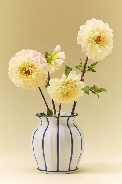 Emma Clay Vase Pink 3