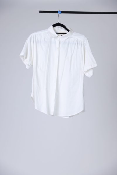 Universal ThreadsWhite Women’s Button-Down