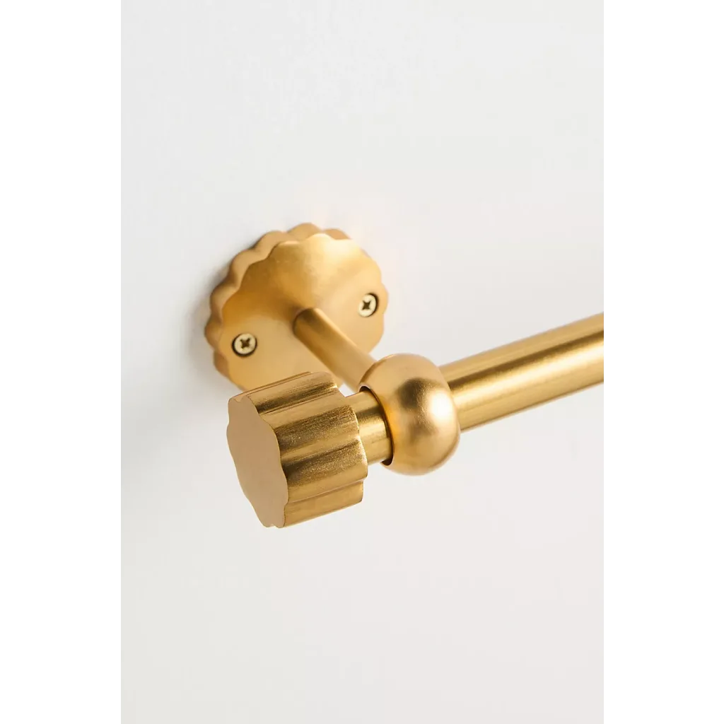 Wiggle Curtain Rod