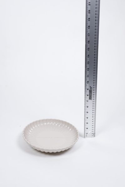 Beige Scalloped Rim Bowl