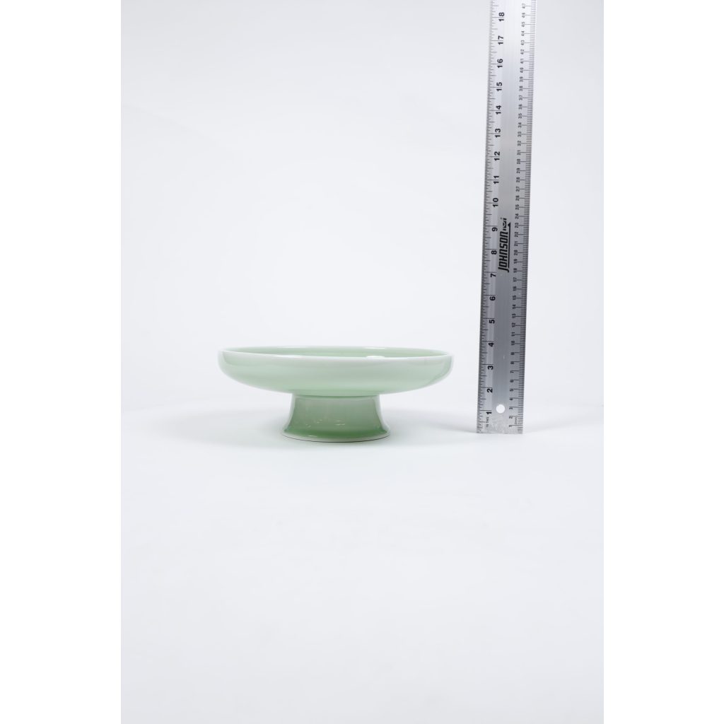 Green Cake Stand